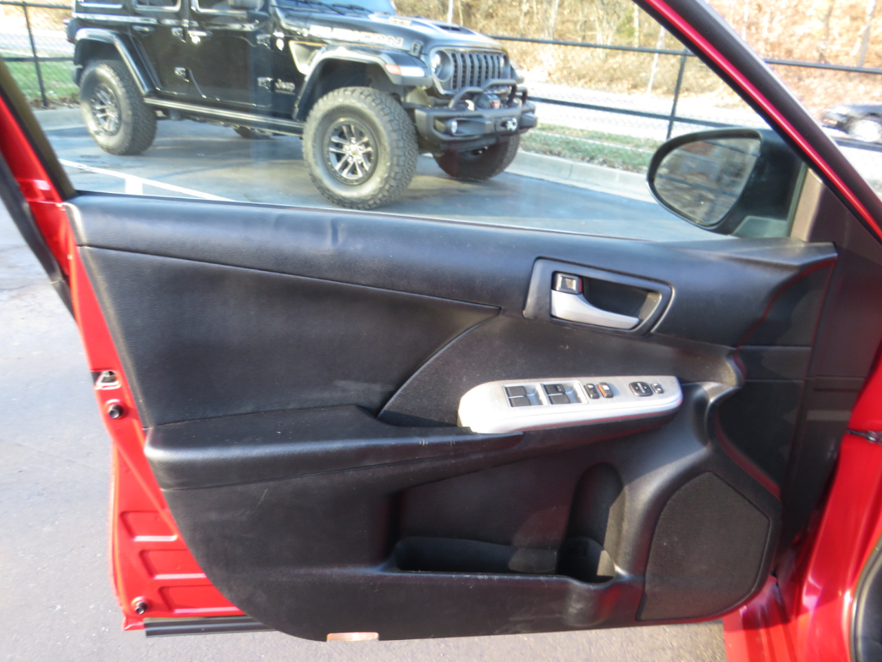 Toyota Camry 2014.5 4dr Sdn I4 Auto SE Sport (Natl) 2014