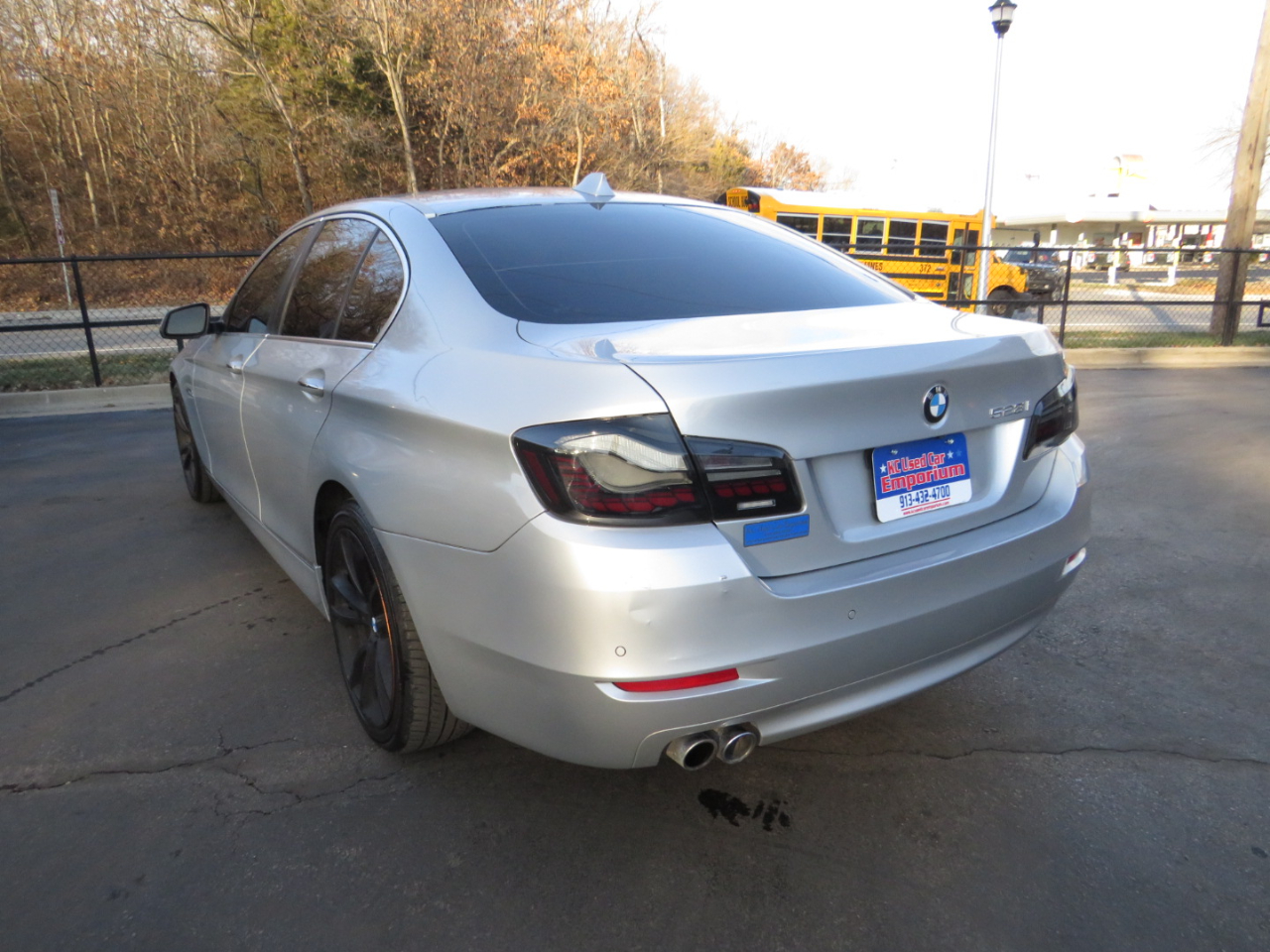 BMW 5 Series 4dr Sdn 528i RWD 2014