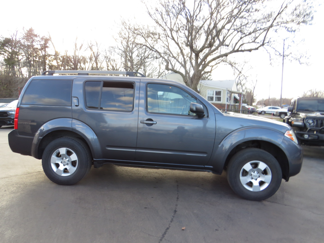 Nissan Pathfinder 2WD 4dr V6 S 2012