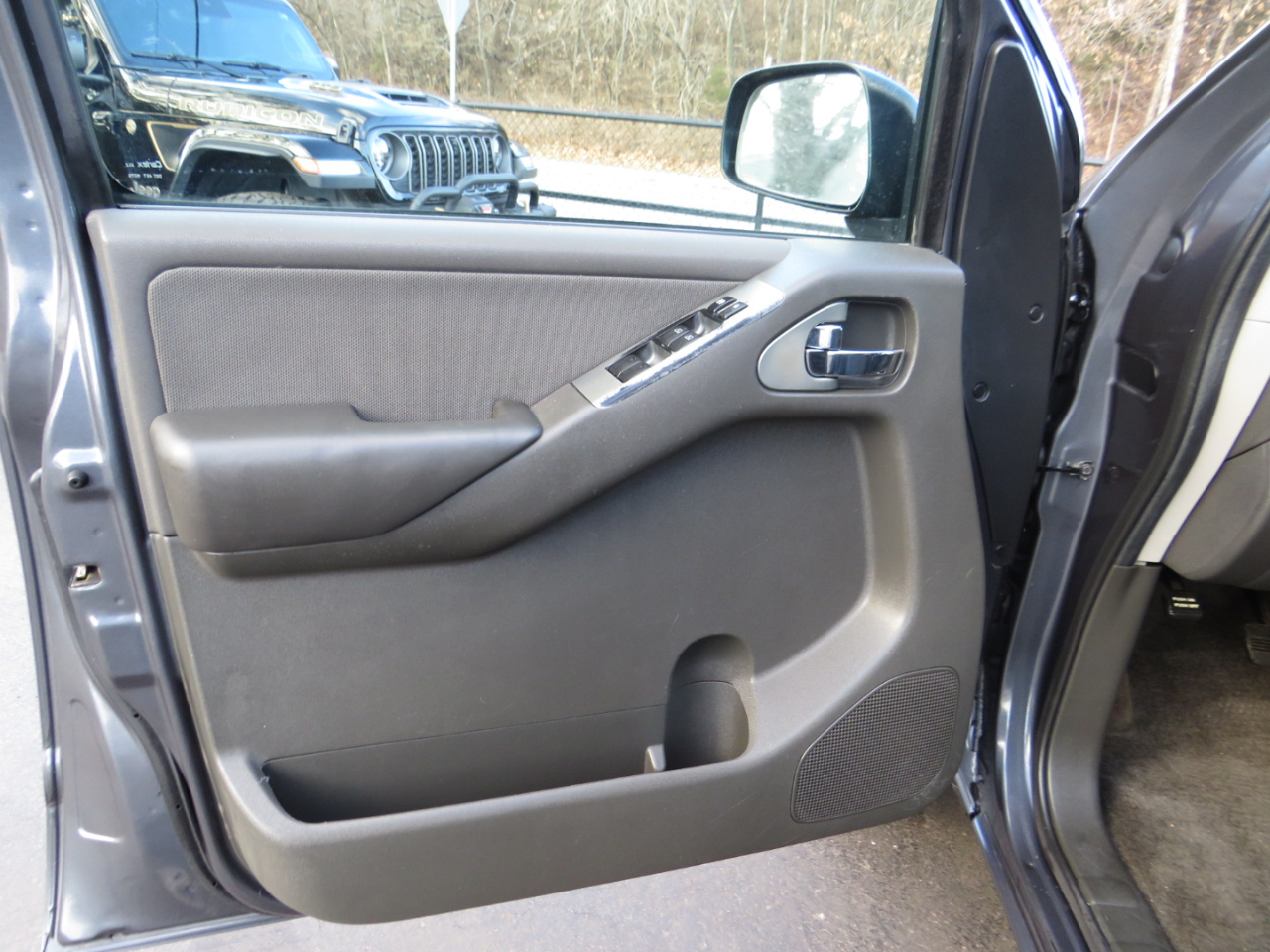 Nissan Pathfinder 2WD 4dr V6 S 2012