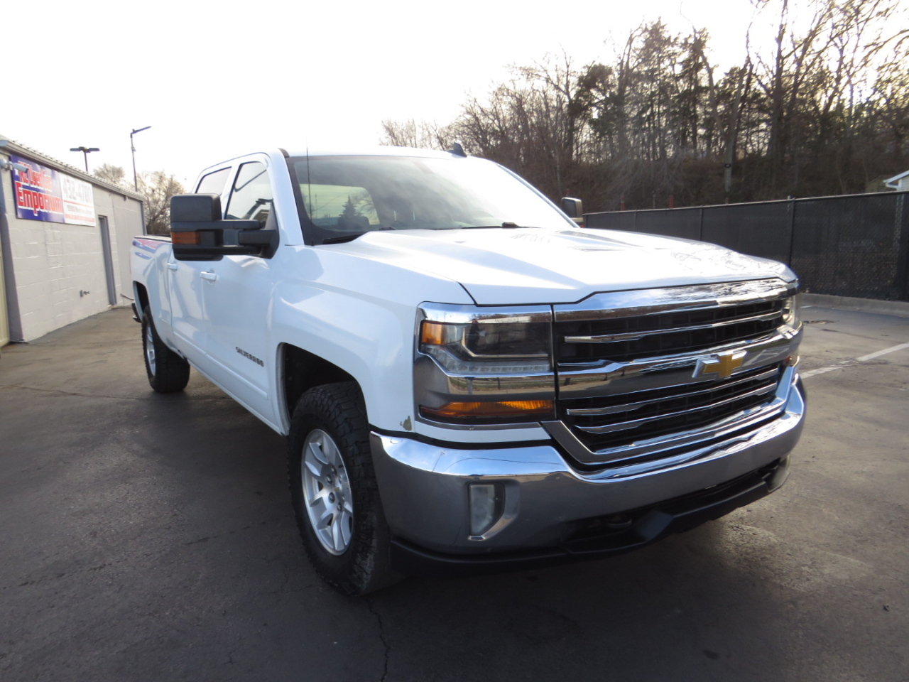 Chevrolet Silverado 1500 4WD Crew Cab 153.0" LT w/1LT 2017