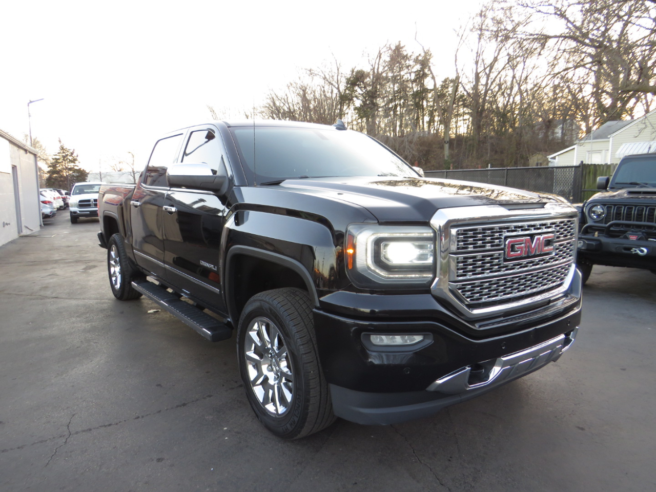 GMC Sierra 1500 2WD Crew Cab 143.5" Denali 2016
