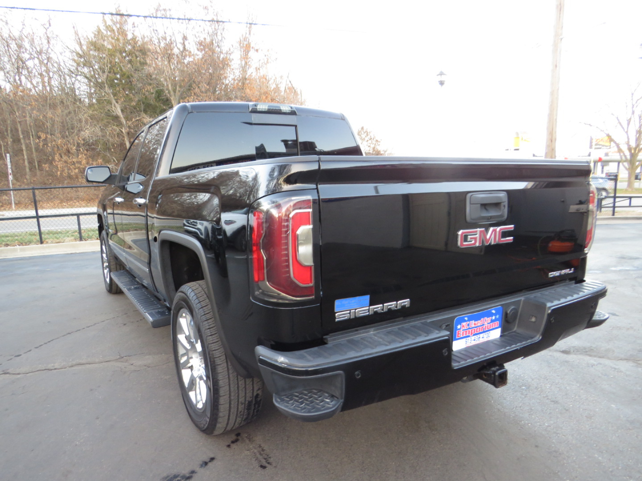 GMC Sierra 1500 2WD Crew Cab 143.5" Denali 2016