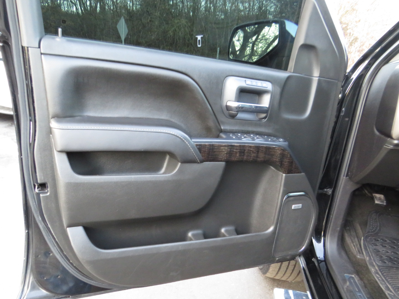 GMC Sierra 1500 2WD Crew Cab 143.5" Denali 2016