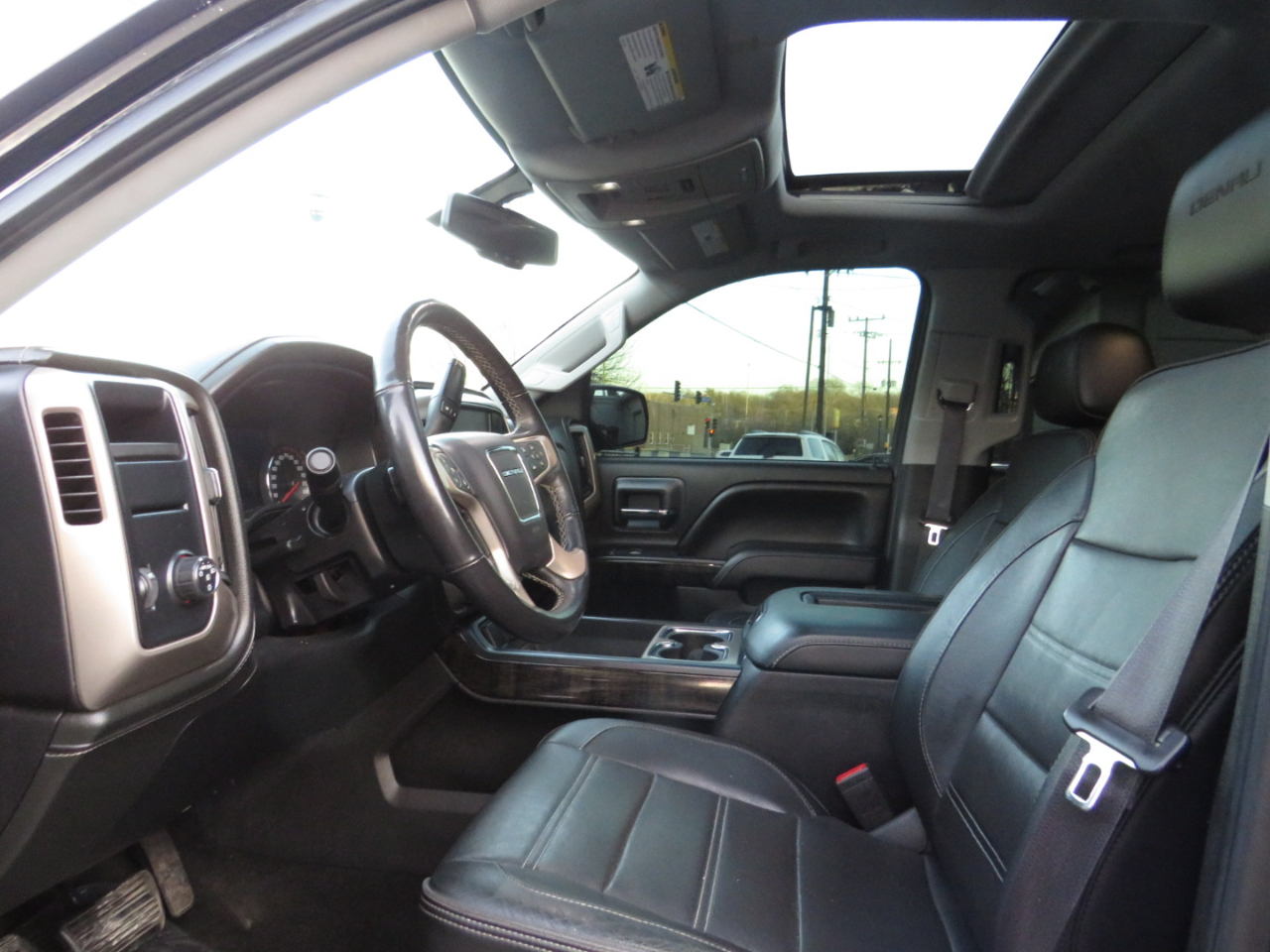 GMC Sierra 1500 2WD Crew Cab 143.5" Denali 2016