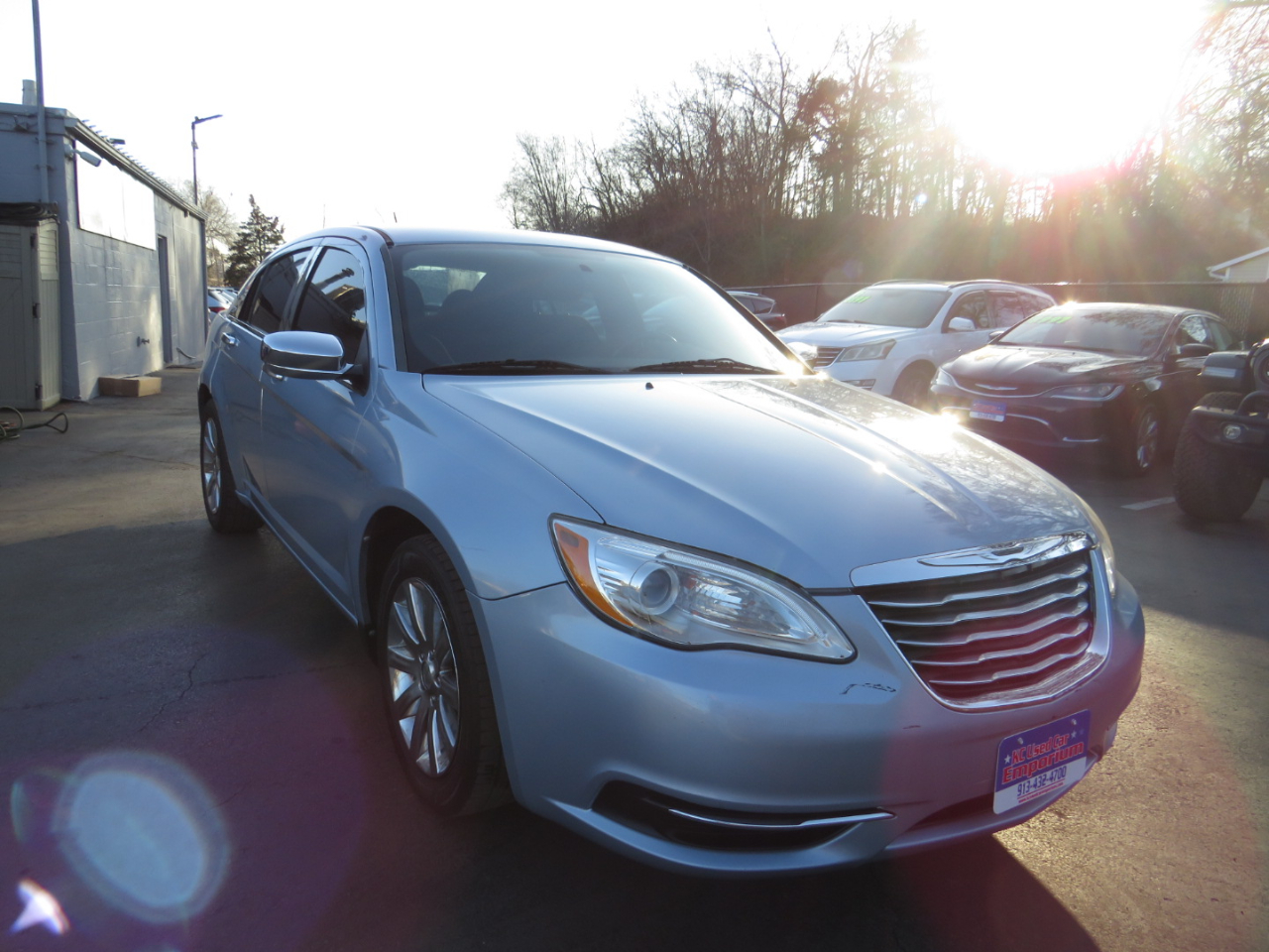 Chrysler 200 4dr Sdn Touring 2013