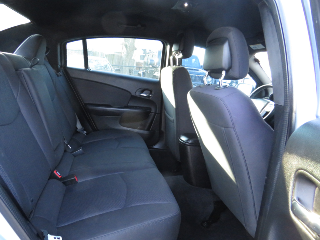 Chrysler 200 4dr Sdn Touring 2013