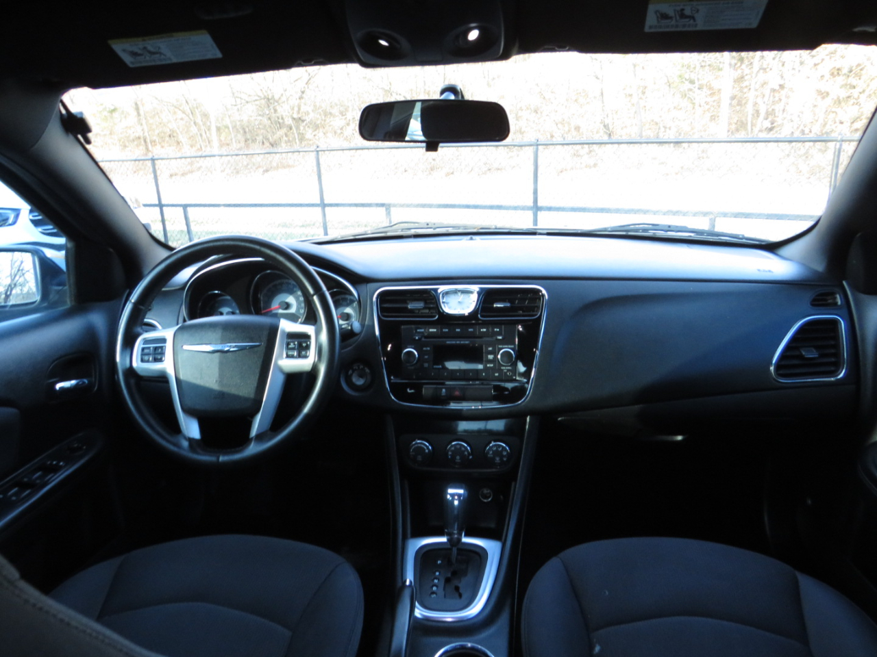 Chrysler 200 4dr Sdn Touring 2013