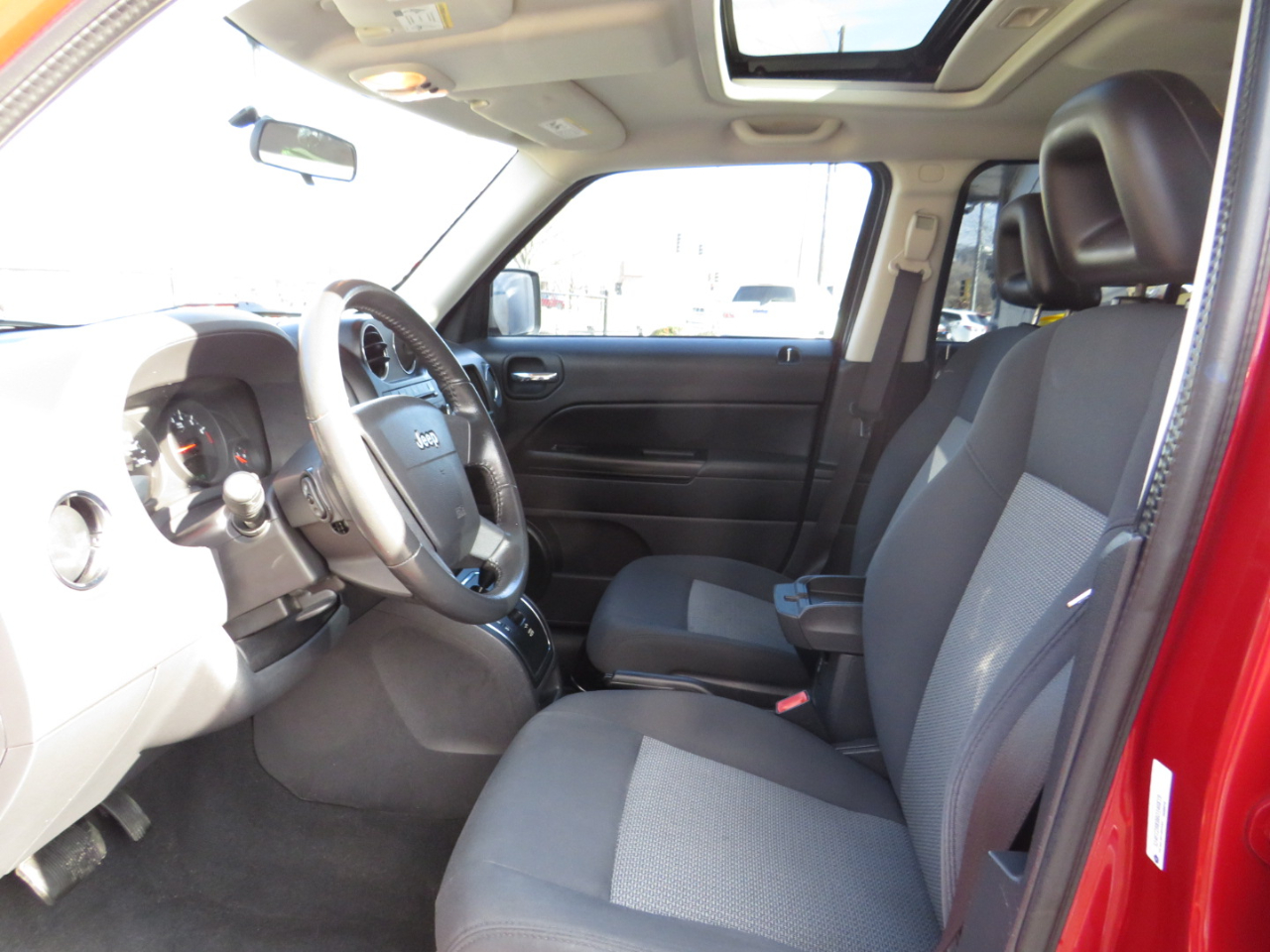 Jeep Patriot FWD 4dr Sport 2009