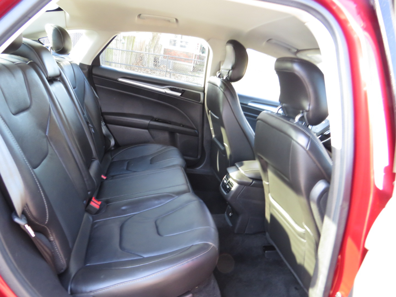 Ford Fusion 4dr Sdn Titanium FWD 2013