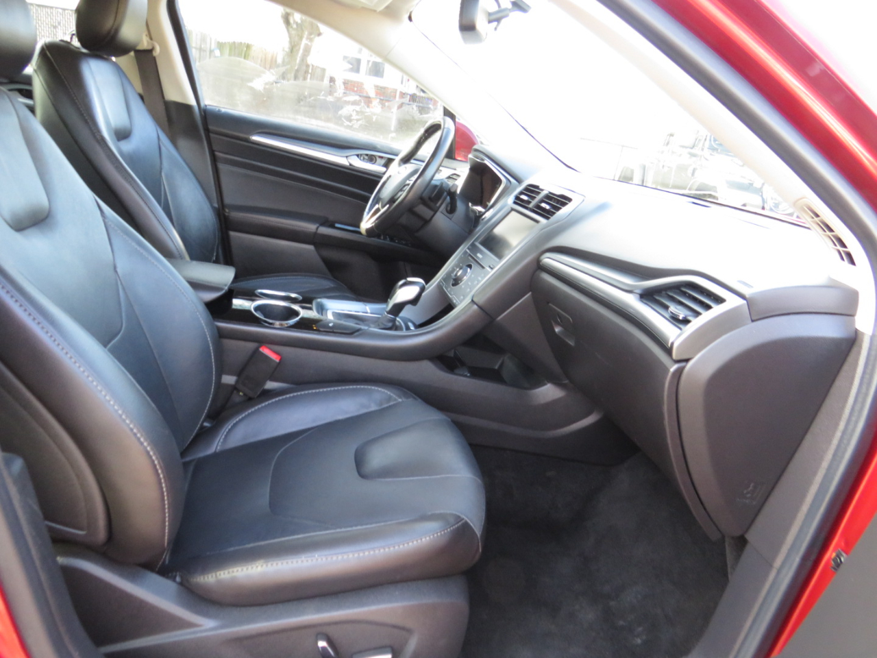 Ford Fusion 4dr Sdn Titanium FWD 2013