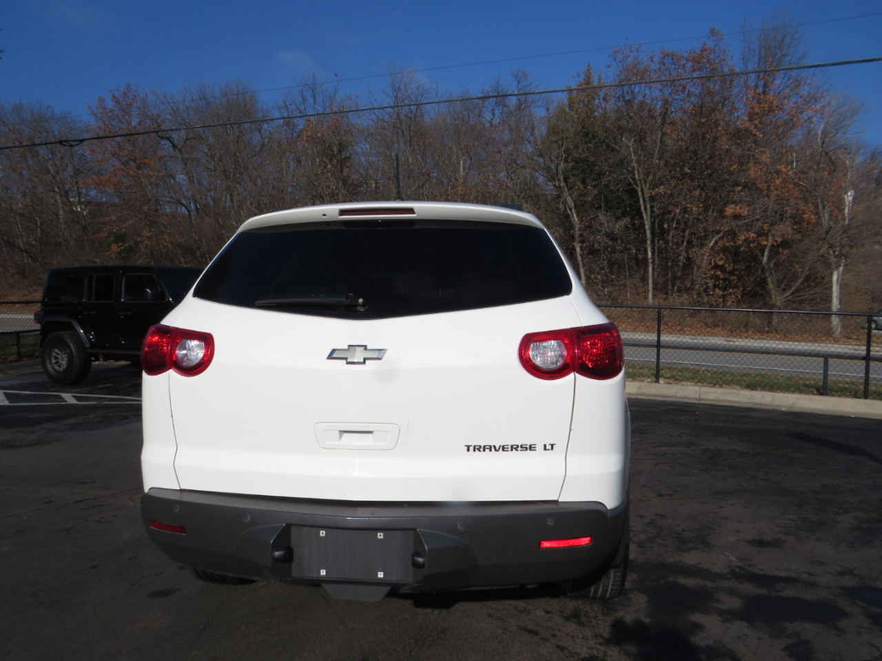 Chevrolet Traverse FWD 4dr LT w/1LT 2011