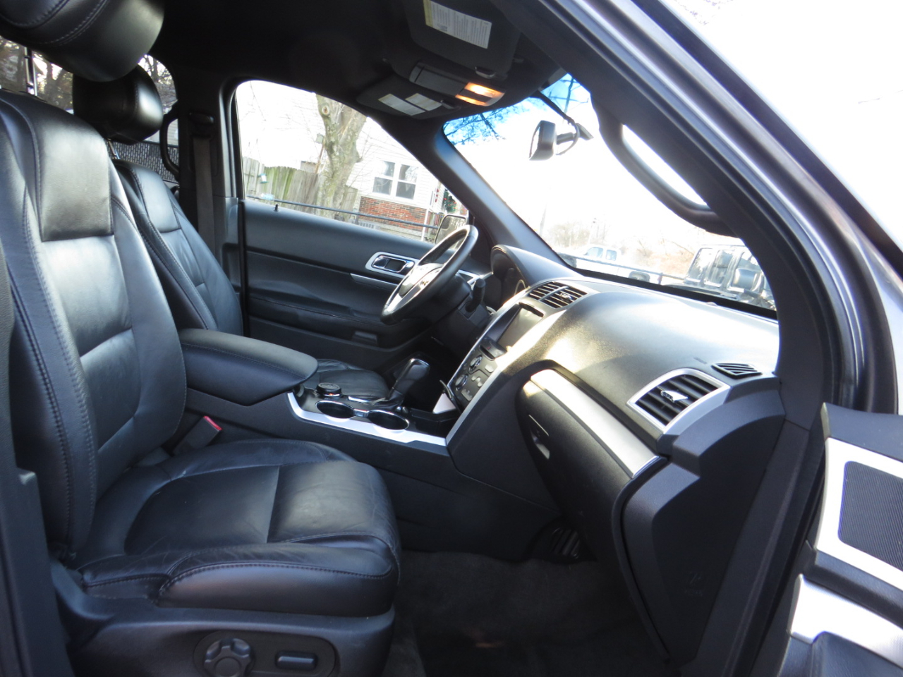 Ford Explorer 4WD 4dr XLT 2015