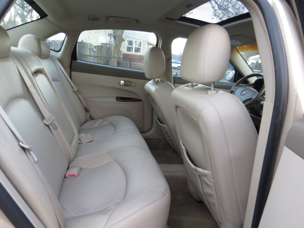 Toyota Corolla 4dr Sdn CVT LE Premium (Natl) 2015