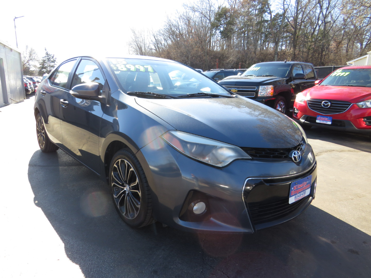 Toyota Corolla 4dr Sdn CVT LE Premium (Natl) 2015