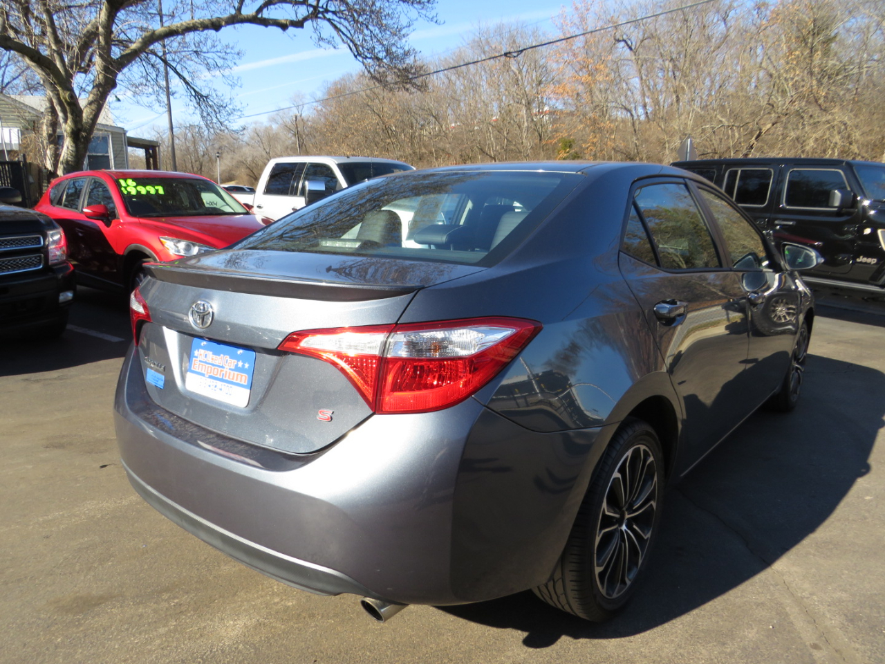 Toyota Corolla 4dr Sdn CVT LE Premium (Natl) 2015