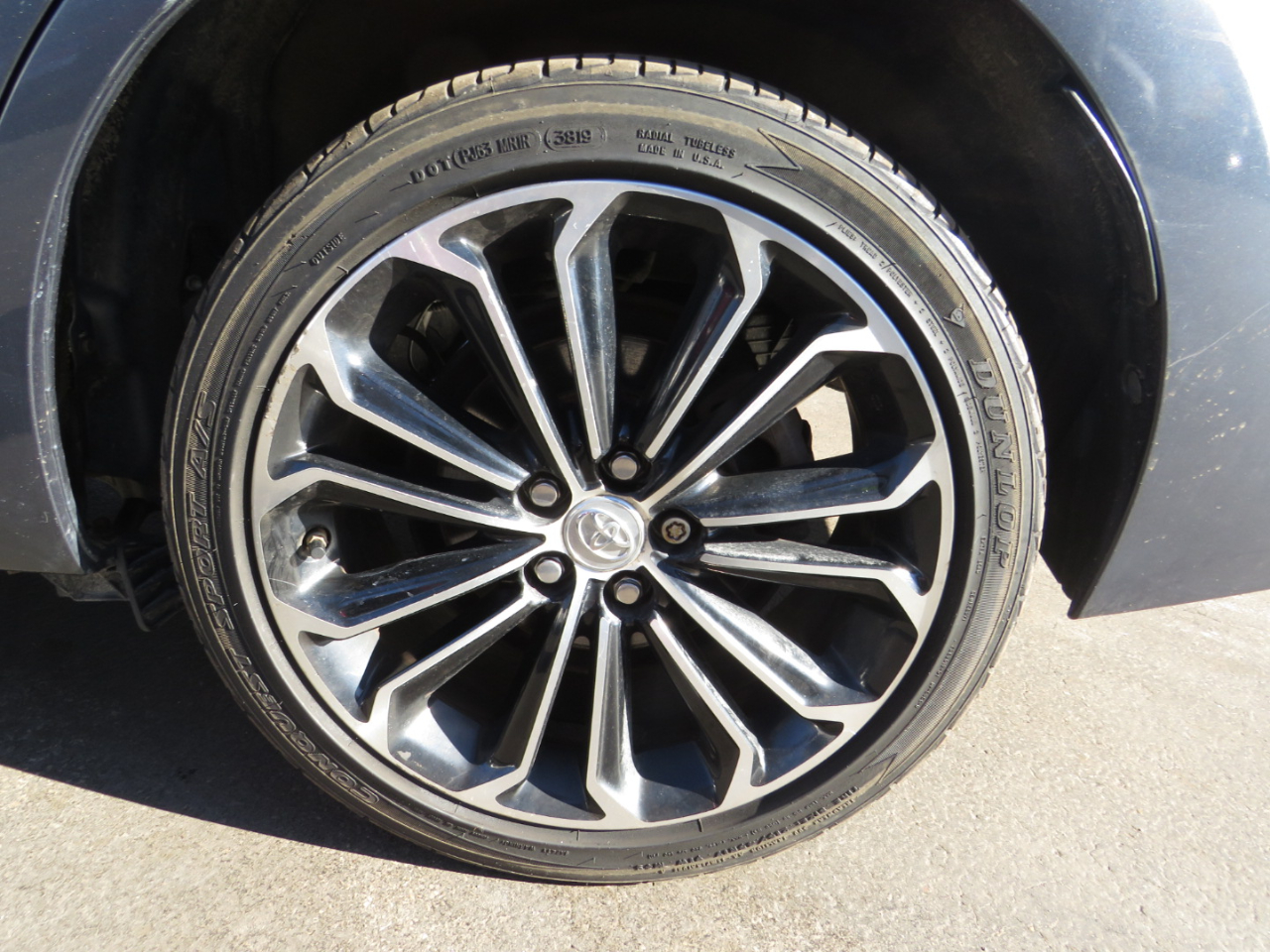 Toyota Corolla 4dr Sdn CVT LE Premium (Natl) 2015