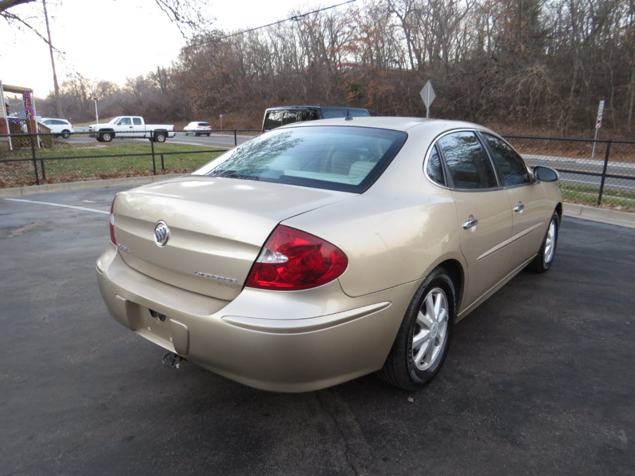 Buick LaCrosse 4dr Sdn CXL 2005