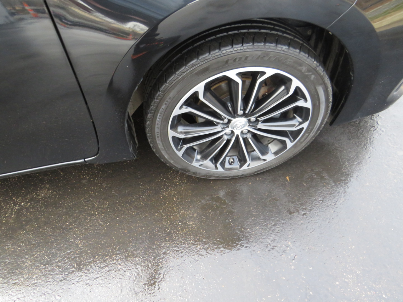 Toyota Corolla 4dr Sdn CVT LE Premium (Natl) 2015