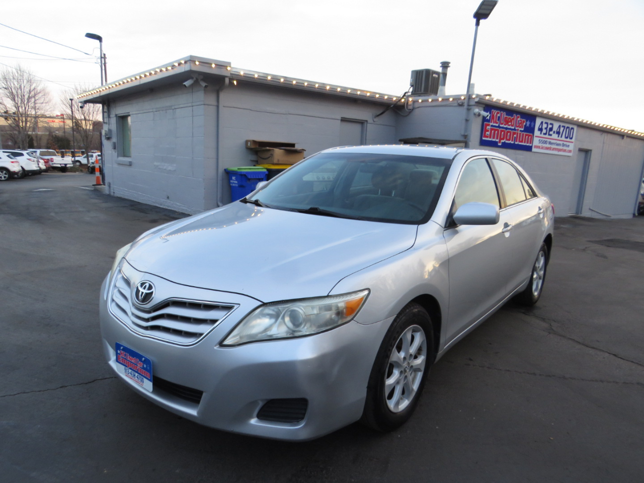 Toyota Camry 4dr Sdn I4 Man LE (Natl) 2011