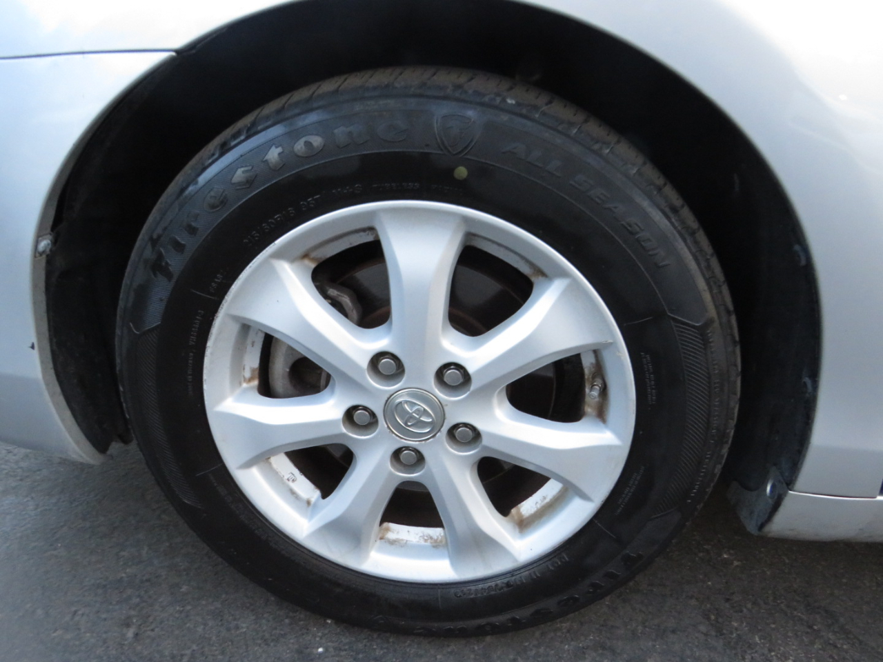 Toyota Camry 4dr Sdn I4 Man LE (Natl) 2011