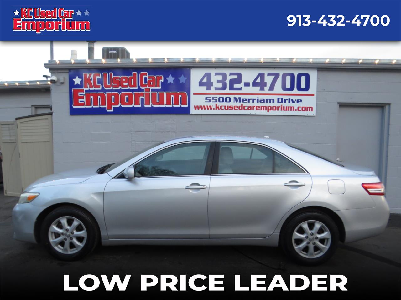 Toyota Camry 4dr Sdn I4 Man LE (Natl) 2011