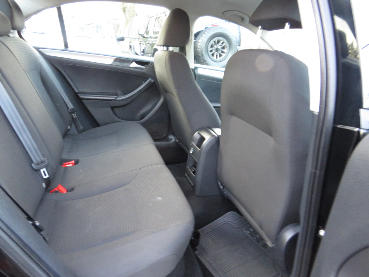 Volkswagen Jetta Sedan 4dr Auto 1.8T SE 2015