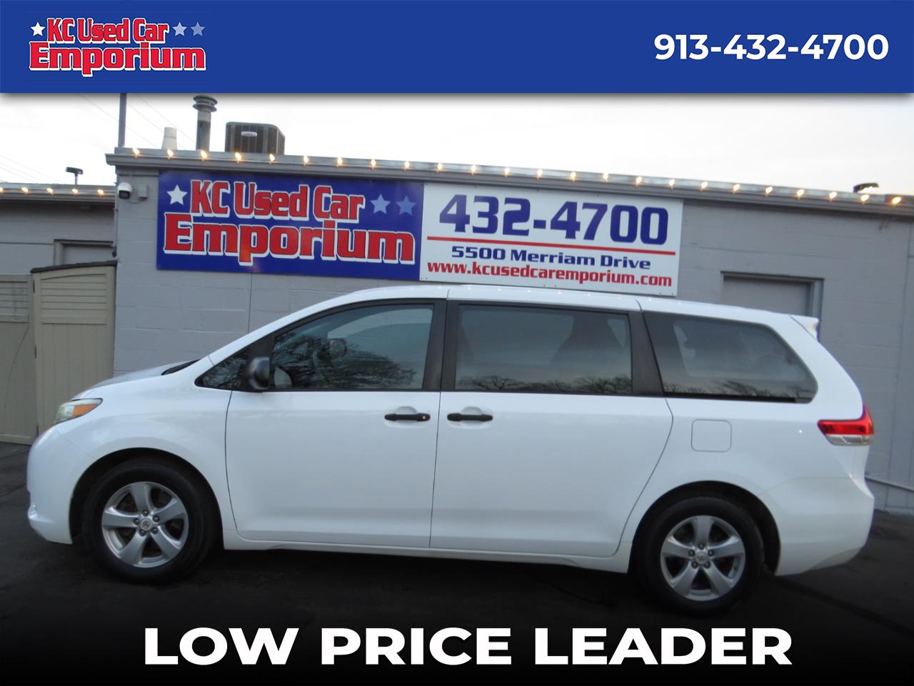 Toyota Sienna 5dr 7-Pass Van I4 FWD (Natl) 2012