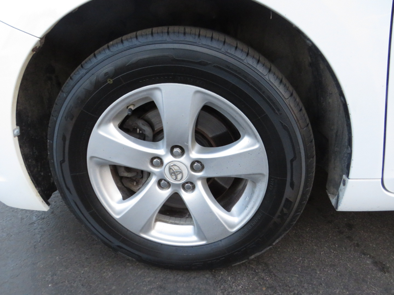 Toyota Sienna 5dr 7-Pass Van I4 FWD (Natl) 2012