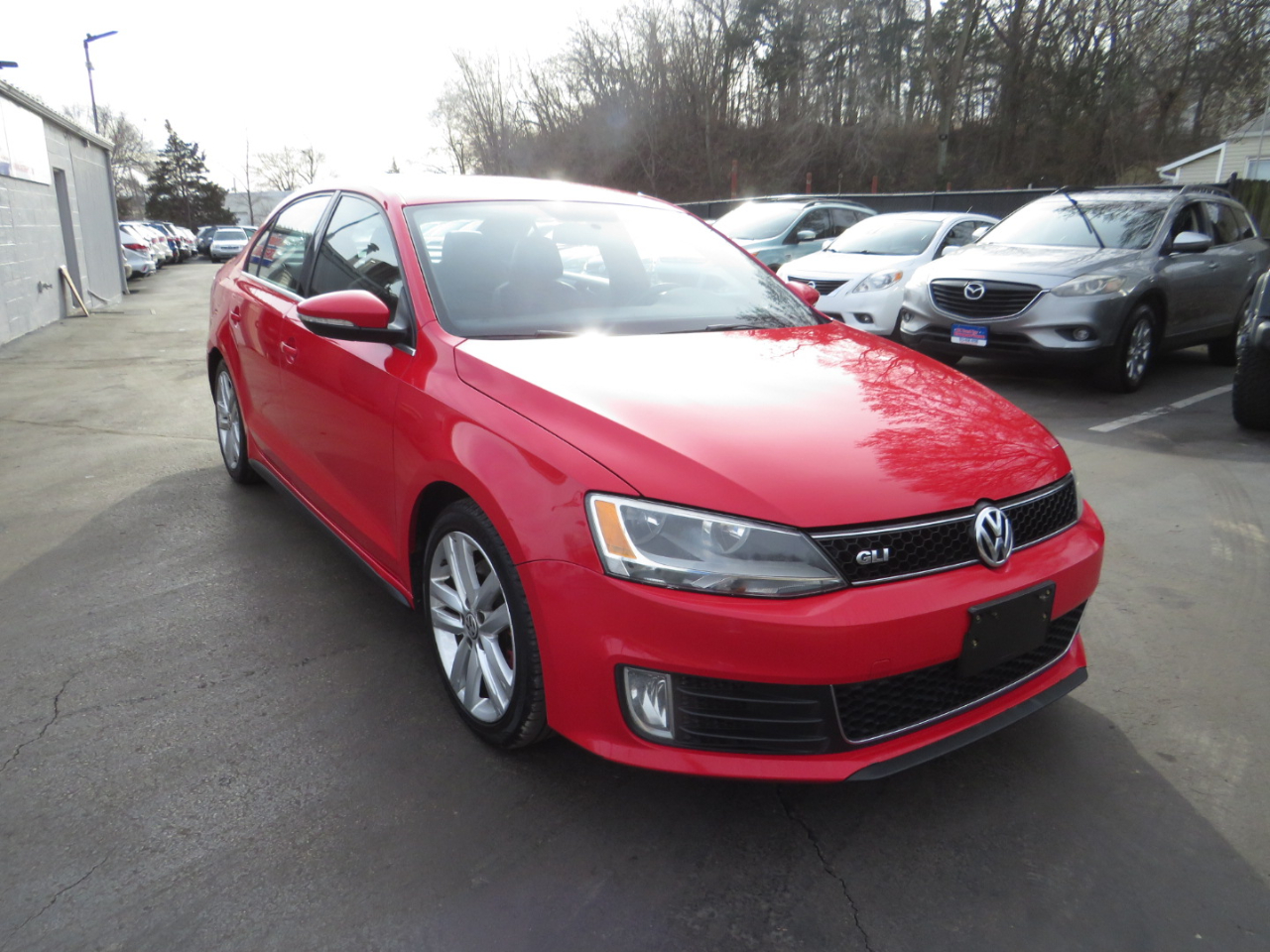 Volkswagen GLI 4dr Sdn DSG 2012