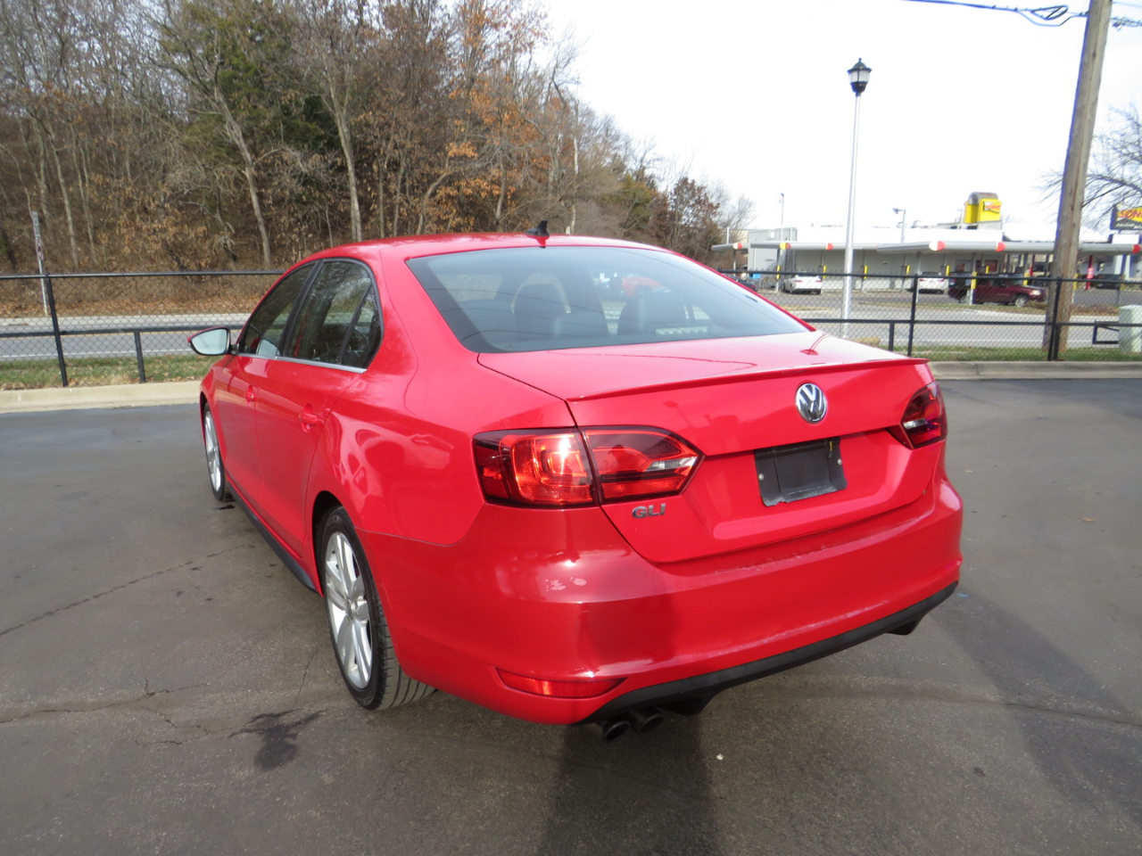 Volkswagen GLI 4dr Sdn DSG 2012
