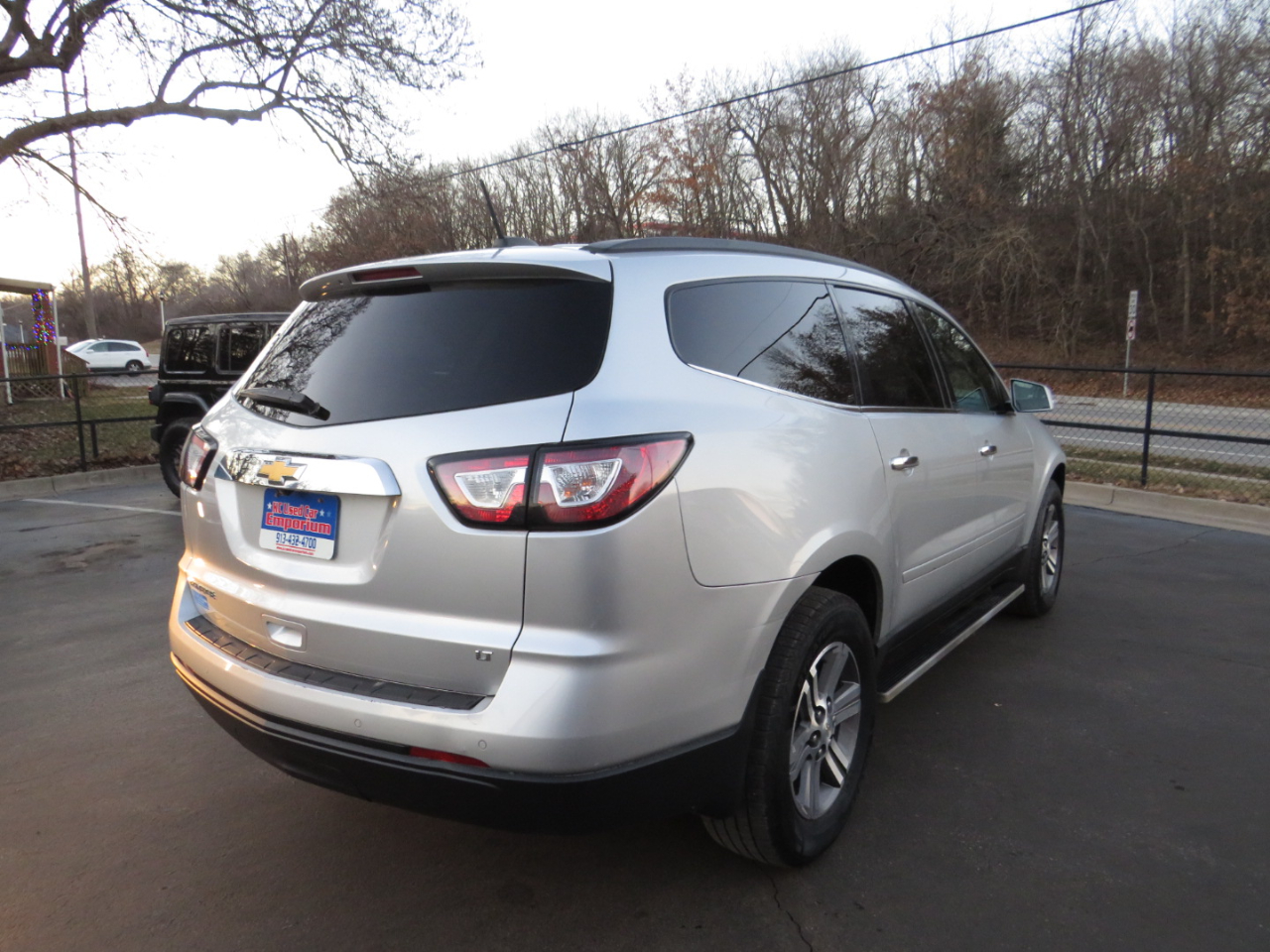 Chevrolet Traverse FWD 4dr LT w/2LT 2017