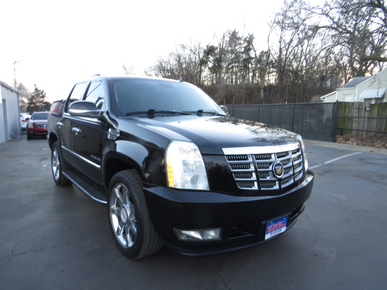 Cadillac Escalade AWD 4dr Luxury 2013