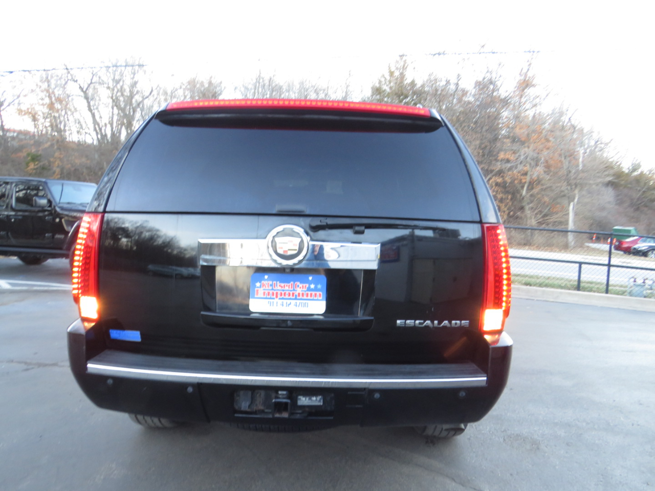 Cadillac Escalade AWD 4dr Luxury 2013