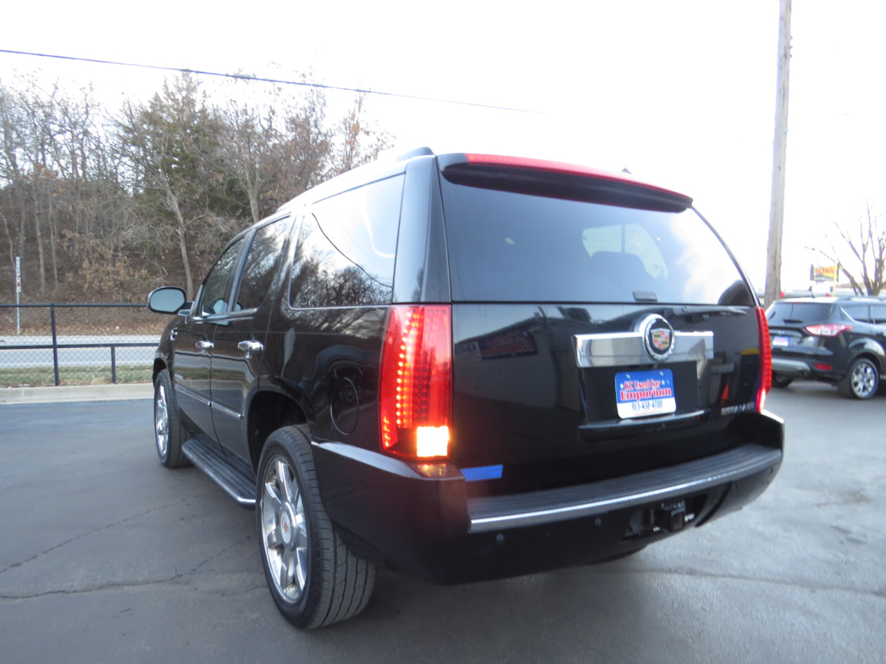 Cadillac Escalade AWD 4dr Luxury 2013