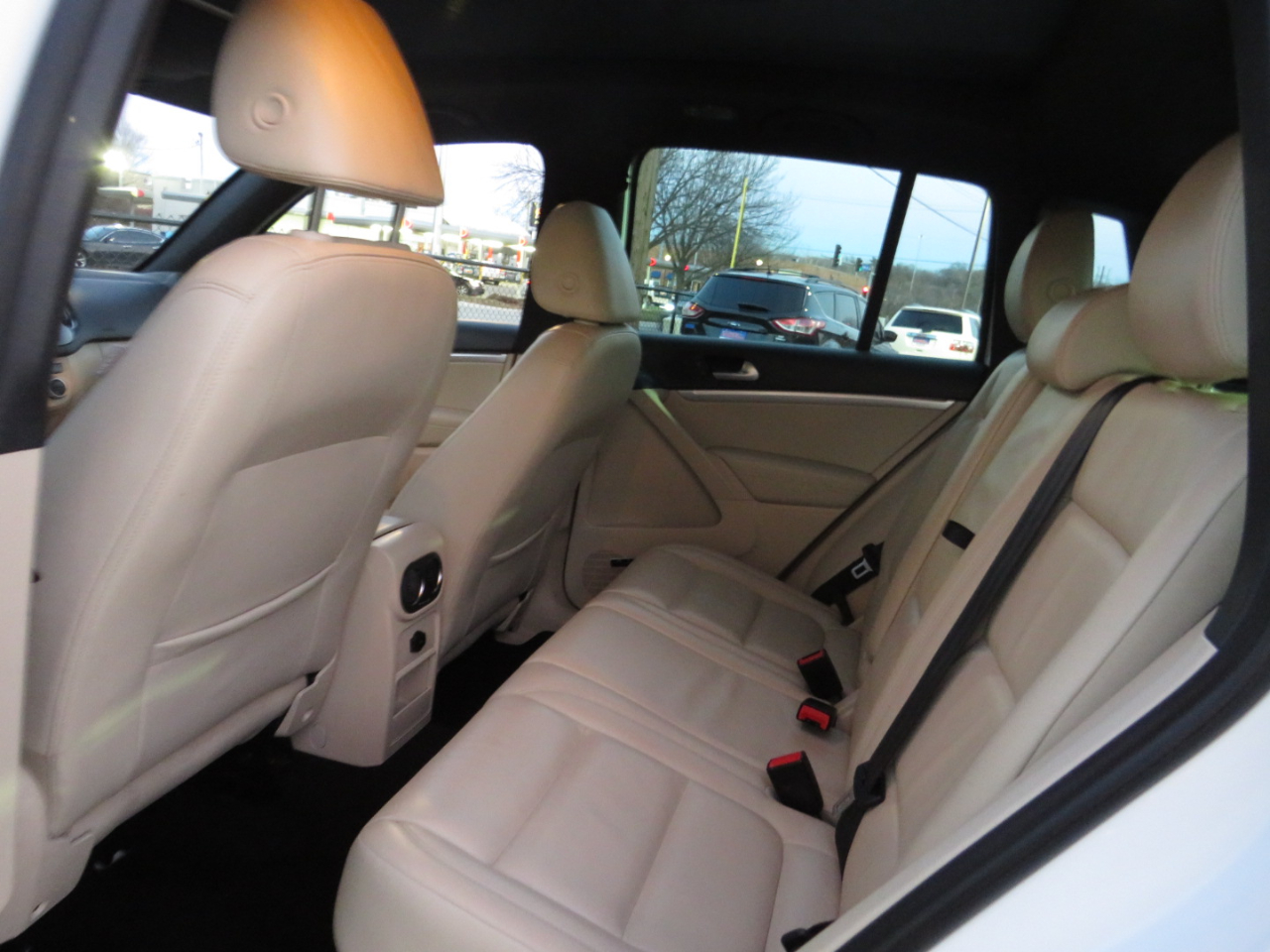 Volkswagen Tiguan 4MOTION 4dr Auto R-Line 2015