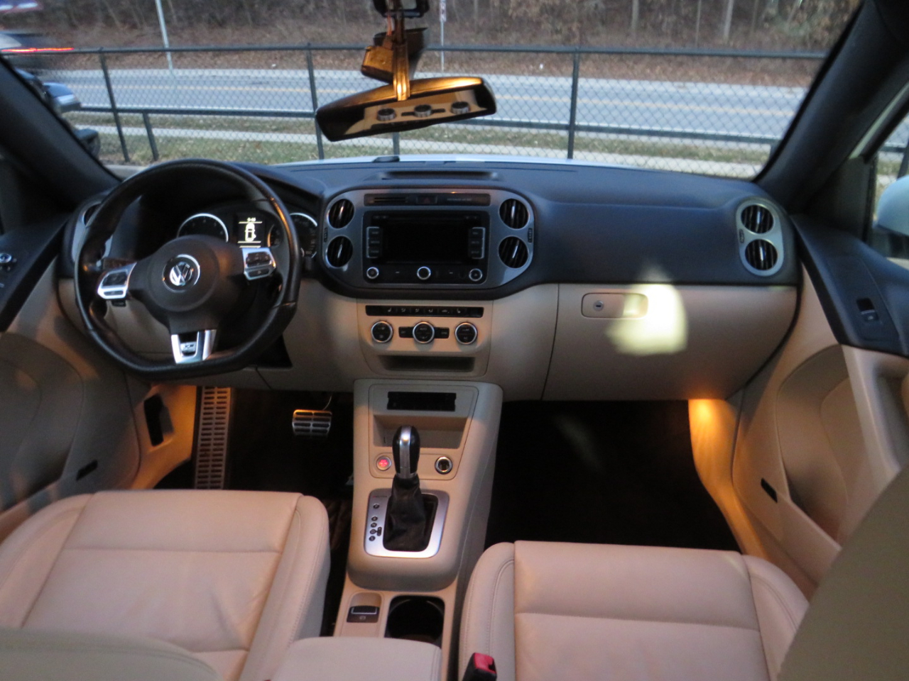 Volkswagen Tiguan 4MOTION 4dr Auto R-Line 2015