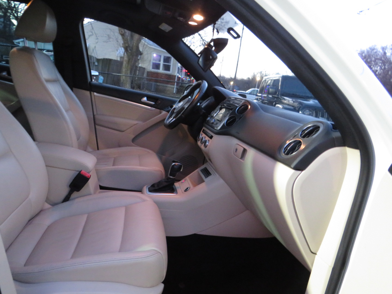 Volkswagen Tiguan 4MOTION 4dr Auto R-Line 2015