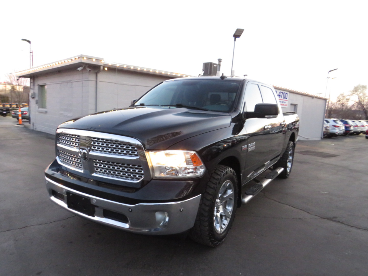 RAM 1500 Big Horn 4x4 Crew Cab 5'7" Box 2018
