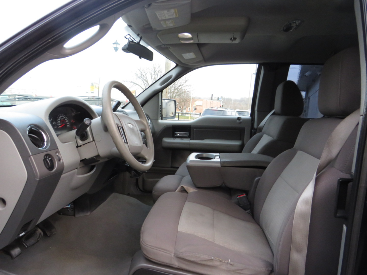 Ford F-150 Supercab 145" Lariat 4WD 2005