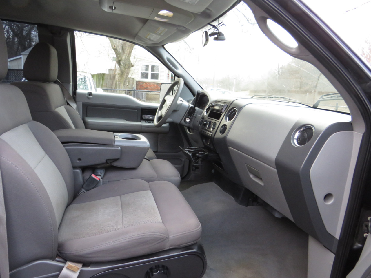 Ford F-150 Supercab 145" Lariat 4WD 2005