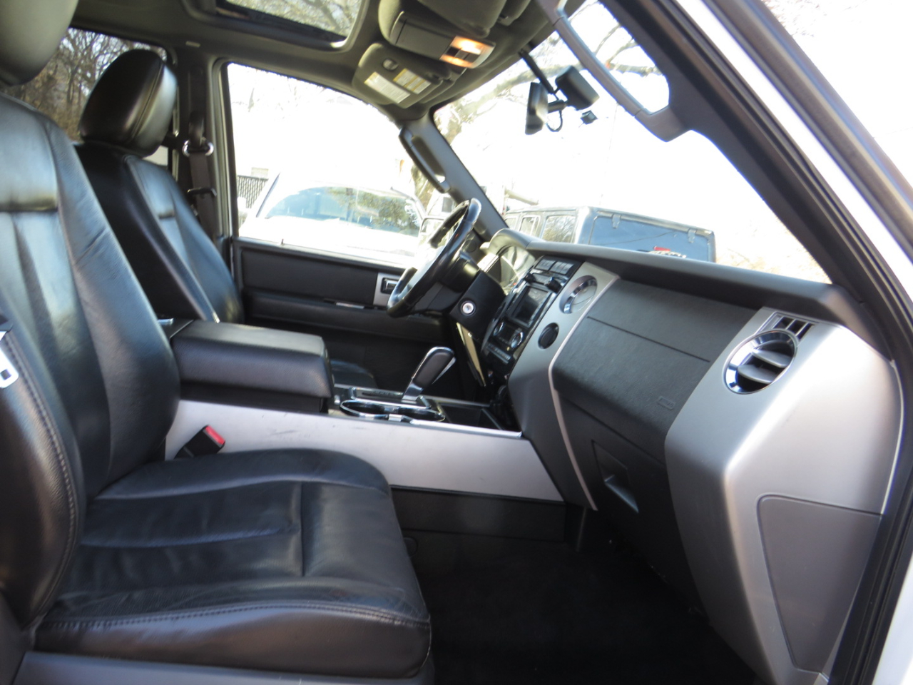 Ford Expedition 4WD 4dr Limited 2013