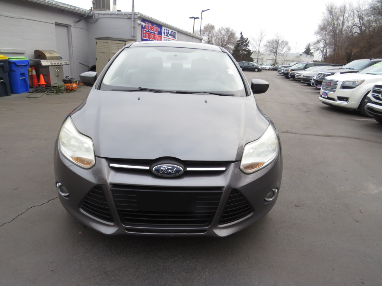 Ford Focus 4dr Sdn SE 2012