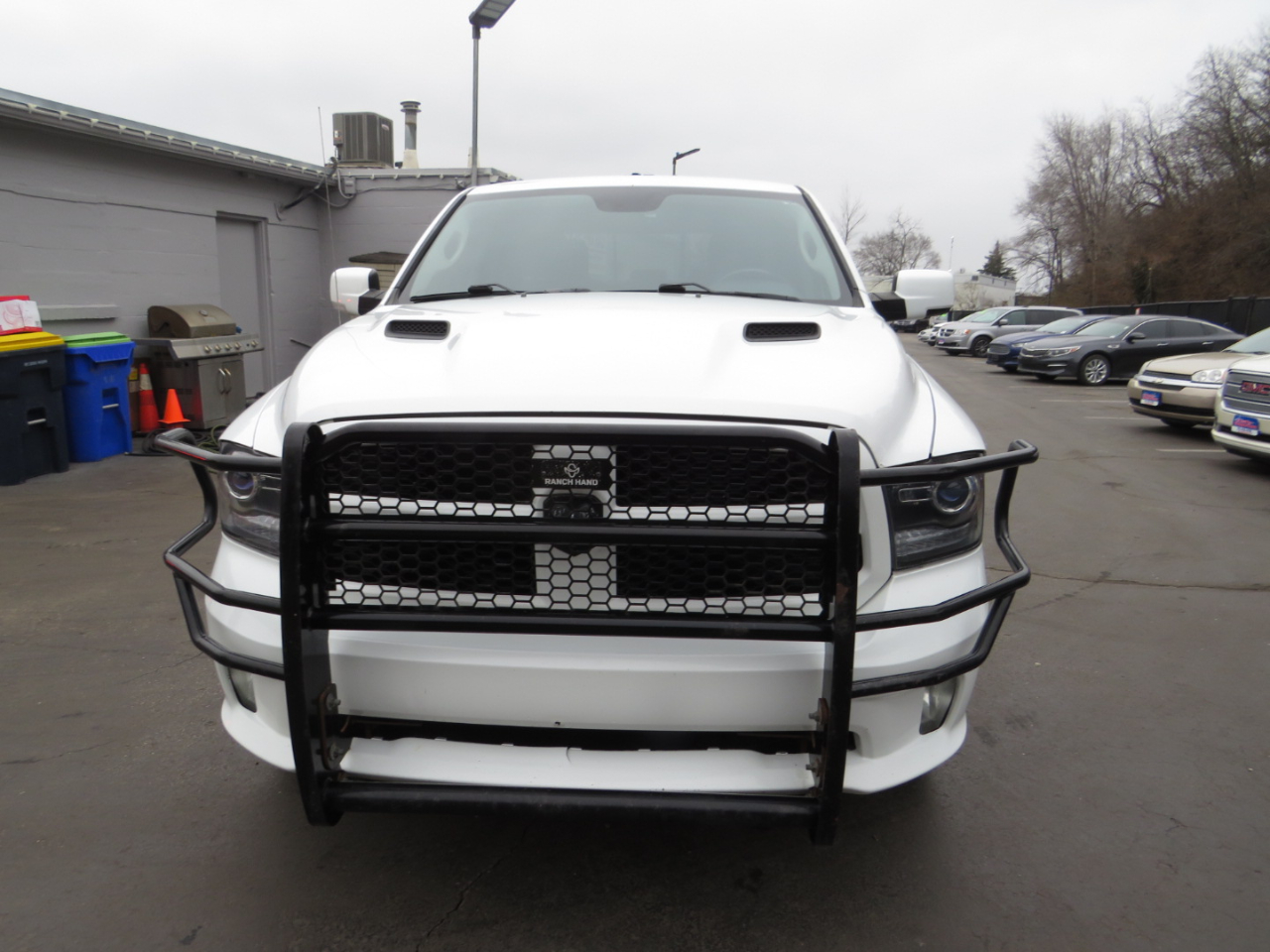 RAM 1500 4WD Crew Cab 140.5" Sport 2016