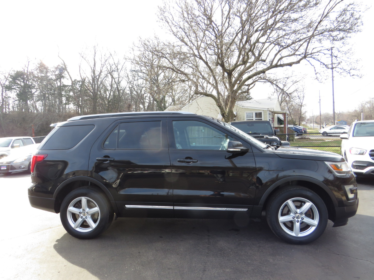 Ford Explorer 4WD 4dr XLT 2016