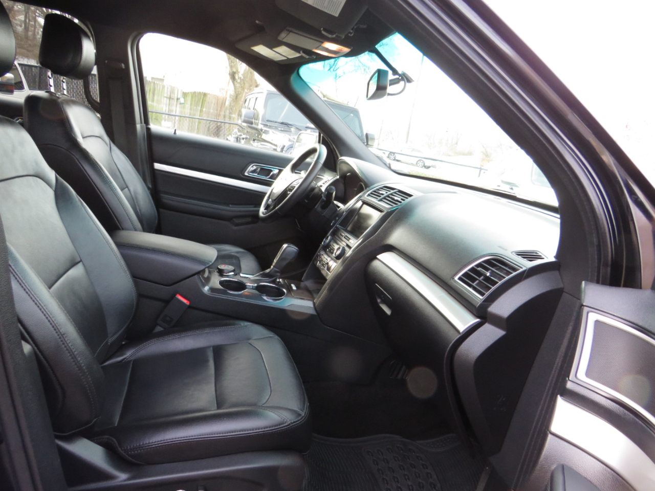 Ford Explorer 4WD 4dr XLT 2016