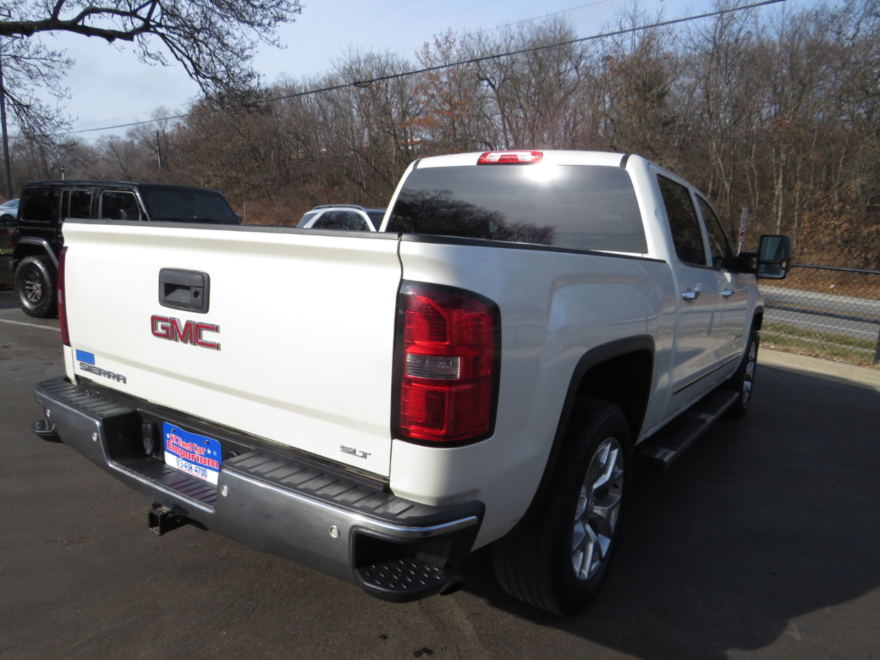 GMC Sierra 1500 4WD Crew Cab 143.5" SLT 2015