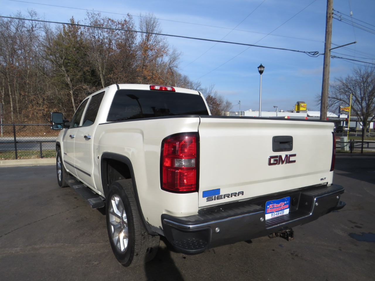 GMC Sierra 1500 4WD Crew Cab 143.5" SLT 2015