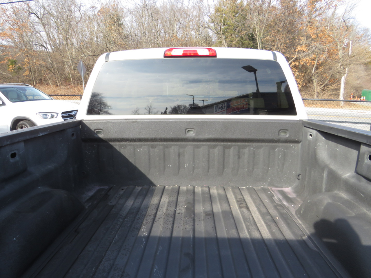 GMC Sierra 1500 4WD Crew Cab 143.5" SLT 2015