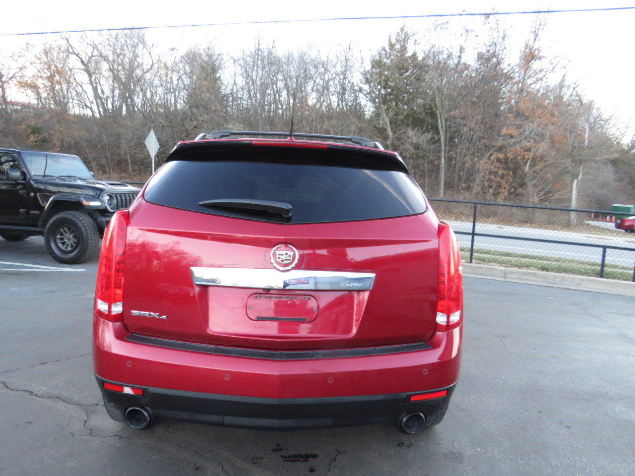 Cadillac SRX AWD 4dr Premium Collection 2010